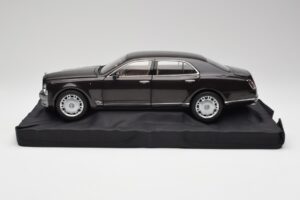 Bentley Mulsanne Burnt Oak Minichamps 1:18 100139905 Metal - imagen 4 de 8