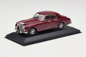Bentley S1 Continental Flying Spur Burdeos Minichamps 1:43 436139550 Metal - imagen 2 de 4