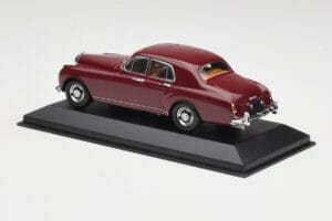 Bentley S1 Continental Flying Spur Burdeos Minichamps 1:43 436139550 Metal - imagen 3 de 4