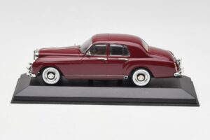 Bentley S1 Continental Flying Spur Crema Minichamps 1:43 436139551 Metal