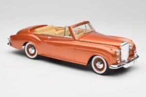 Bentley Type S2 Mulliner Descapotable Tudor Naranja Metálico Solido 1:18 8007 Metal - imagen 6 de 8