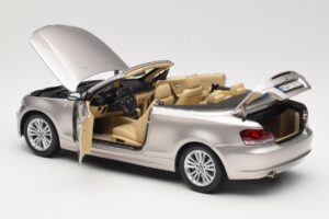 BMW 1 Series E88 Descapotable Mineral Silver Metallic Kyosho 1:18 80430427020 Metal - imagen 5 de 8