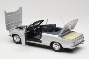 BMW 1600 Cabriolet Plata Minichamps 1:18 80430145819 Metal - imagen 5 de 8