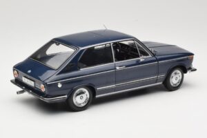 BMW 1600 Touring Azul Minichamps 1:18 80430145823 Metal - imagen 3 de 8