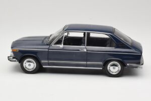 BMW 1600 Touring Azul Minichamps 1:18 80430145823 Metal - imagen 4 de 8