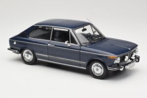 BMW 1600 Touring Azul Minichamps 1:18 80430145823 Metal - imagen 6 de 8