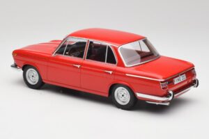 BMW 1800 Ti Carmín Rojo Minichamps 1:18 107024001 Metal - imagen 5 de 6