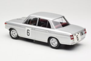 BMW 1800 TiSA #6 J. Munaron / K. Eppelein 24 Hours of Spa 1965 Minichamps 1:18 155652906 Metal - imagen 5 de 6