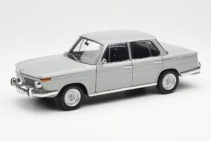 BMW 1800 TiSA Bernina Gris AUTOart 1:18 70621 Metal