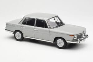 BMW 1800 TiSA Bernina Gris AUTOart 1:18 70621 Metal - imagen 6 de 8