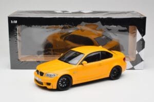 BMW 1M Coupe E82 Amarillo Minichamps 1:18 110020026 Metal - imagen 8 de 8