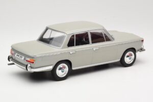 BMW 2000 TI Gris MCG 1:18 MCG18112 Metal - imagen 2 de 6