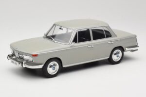 BMW 2000 TI Gris MCG 1:18 MCG18112 Metal