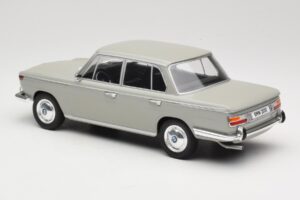 BMW 2000 TI Gris MCG 1:18 MCG18112 Metal - imagen 5 de 6