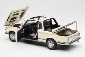BMW 2002 Baur Descapotable E10 Chamonix Blanco AUTOart 1:18 70532 Metal - imagen 5 de 8