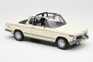 BMW 2002 Baur Descapotable E10 Chamonix Blanco AUTOart 1:18 70532 Metal - imagen 6 de 8
