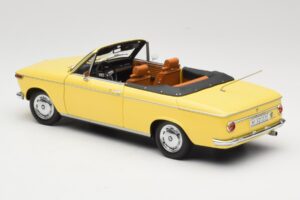 BMW 2002 Cabriolet Verde Brillante Minichamps 1:18 80430145820 Metal - imagen 7 de 8