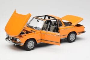 BMW 2002 E10 Cabriolet Colorado Naranja AUTOart 1:18 80430300713 Metal - imagen 2 de 8