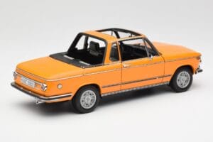 BMW 2002 E10 Cabriolet Colorado Naranja AUTOart 1:18 80430300713 Metal - imagen 3 de 8