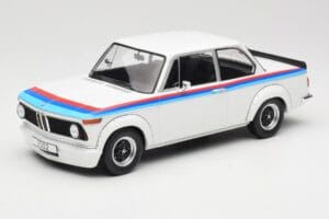 BMW 2002 E10 Turbo Blanco MCG 1:18 MCG18408-R Metal