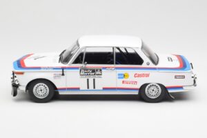 BMW 2002 #11 A. Warmbold / J. Todt RAC Rally 1973 IXO 1:18 18RMC164 Metal - imagen 3 de 6