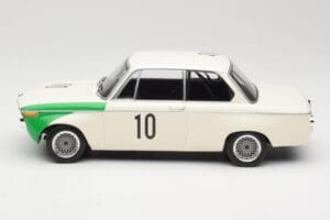 BMW 2002 Tii E10 #10 H. Hahne / D. Quester Winners Nurburgring 1968 Minichamps 1:18 155682710 Metal - imagen 3 de 6