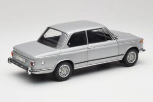 BMW 2002 Tii Polaris Plata AUTOart 1:18 80430146517 Metal - imagen 3 de 8