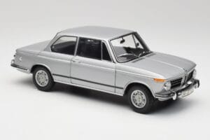 BMW 2002 Tii Polaris Plata AUTOart 1:18 80430146517 Metal - imagen 6 de 8