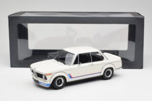 BMW 2002 Tii Turbo Alpine White Minichamps 1:18 155026200 Metal - imagen 6 de 6