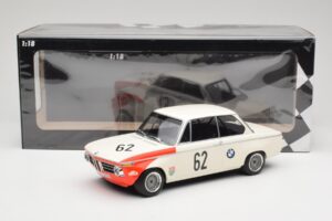 BMW 2002 tiK BMW AG #1 H. Hahne / D. Quester Class Winner Guards International 6 Hours Brands Hatch 1969 Minichamps 1:18 1556 - imagen 6 de 6