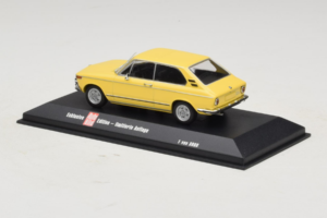 BMW 2002 Touring Amarillo Minichamps 1:43 403021115 Metal - imagen 3 de 4