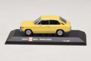 BMW 2002 Touring Amarillo Minichamps 1:43 403021115 Metal