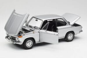 BMW 2002tii Plateado AUTOart 1:18 80430151479 Metal - imagen 2 de 8