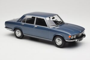BMW 2500 E3 Blue Metallic Minichamps 1:18 155029200 Metal - imagen 4 de 6