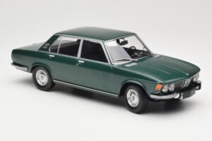 BMW 2500 E3 Green Metallic Minichamps 1:18 155029201 Metal - imagen 4 de 6