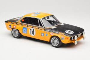 BMW 2800 CS BMW Alpina #14 H. Kelleners / G. Huber Winners 24 Hours of Spa 1970 Minichamps 1:18 155702714 Metal - imagen 4 de 6
