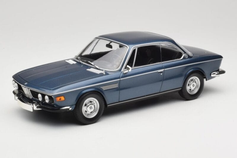 BMW 2800 CS E9 Azul Metalizado Minichamps 1:18 155028032 Metal