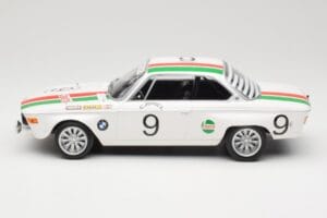 BMW 2800 CS E9 #9 Castrol BMW T. Moorkens / E. Haxhe 24 Hours of Spa 1971 Minichamps 1:18 155712709 Metal - imagen 3 de 6
