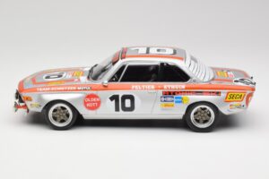 BMW 2800 CS Team Schnitzer #10 J. Fitzpatrick / J. Peltier Spa 1972 Minichamps 1:18 155722710 Metal - imagen 3 de 6