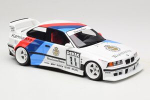 BMW 3 E36 Khyzyl Saleem Warsteiner Otto 1:18 OT1176 Resina - imagen 4 de 6