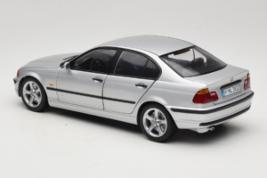 BMW 3 Series E46 Plata UT Models 1:18 80439421535 Metal - imagen 7 de 8