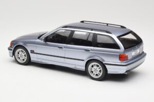 BMW 3 Series E36 Touring Blue Metallic MCG 1:18 MCG18365 Metal - imagen 5 de 6
