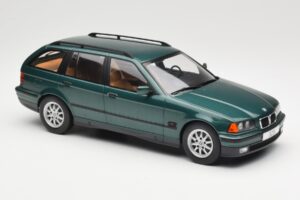 BMW 3 Series E36 Touring Green Metallic MCG 1:18 MCG18366 Metal - imagen 4 de 6