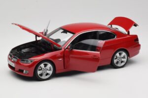 BMW 3 Series E92 Rojo Kyosho 1:18 80430407219 Metal - imagen 2 de 8