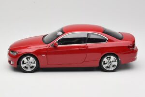 BMW 3 Series E92 Rojo Kyosho 1:18 80430407219 Metal - imagen 4 de 8