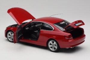 BMW 3 Series E92 Rojo Kyosho 1:18 80430407219 Metal - imagen 5 de 8
