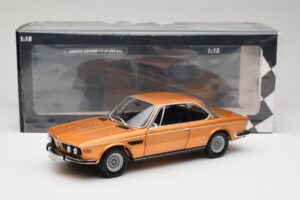 BMW 3.0 CSi E9 Gold Metallic Minichamps 1:18 180029027 Metal - imagen 8 de 8