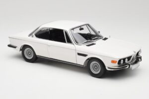 BMW 3.0 CSi E9 Blanco Minichamps 1:18 180029026 Metal - imagen 6 de 8