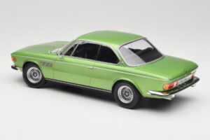 BMW 3.0 CSi E9 Green Metallic Minichamps 1:18 155028034 Metal - imagen 5 de 6
