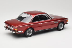 BMW 3.0 CSi E9 Red Metallic Minichamps 1:18 155028031 Metal - imagen 2 de 6